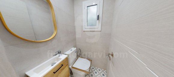 Apartamento de 3 dormitorios en Eixample, Spain No. 170674 16