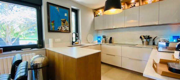 6 bedrooms Villa in Metz, France No. 66516 11