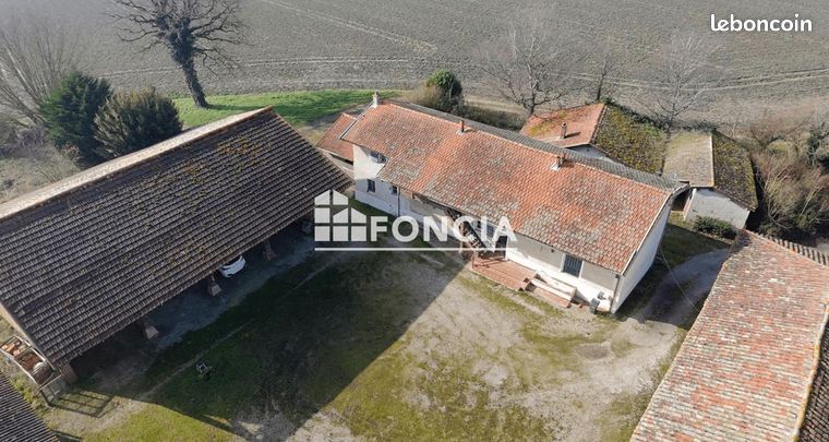 3 غرف نوم منزل في Mionnay, France رقم 313428