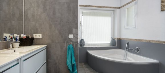 4 chambres Villa à Malaga, Spain No. 44385 19