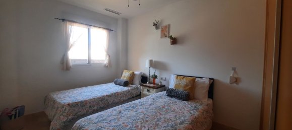 Apartamento de 2 dormitorios en Gea Y Truyols, Spain No. 174045 33
