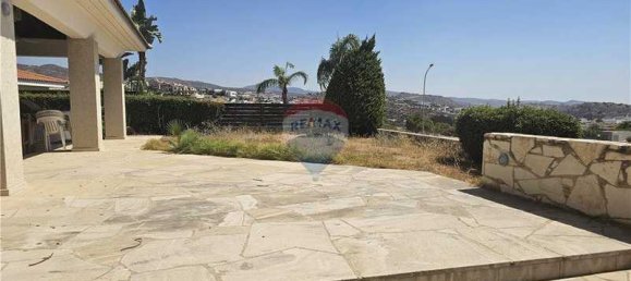 5 bedrooms House in Agios Athanasios, Cyprus No. 10774 5