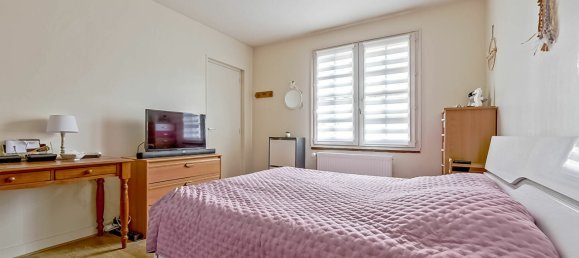 Casa de 3 dormitorios en Neuilly-en-Thelle, France No. 48734 5