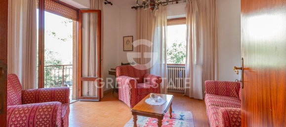 9 rooms House in Città della Pieve, Italy No. 172573 10