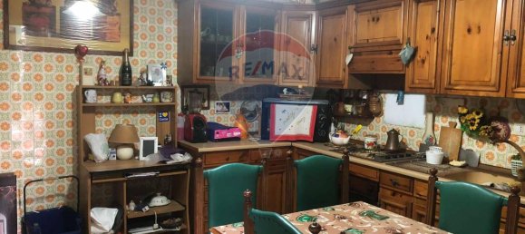 Apartamento de 5 divisões em Misterbianco, Italy N.º 34095 7