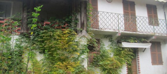 4 bedrooms House in Gassino Torinese, Italy No. 61901 4