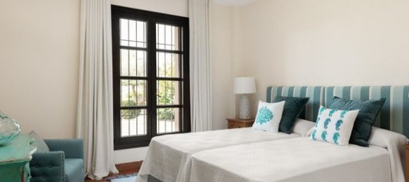 4 غرف نوم منزل في Cadiz, Spain رقم 26970 21