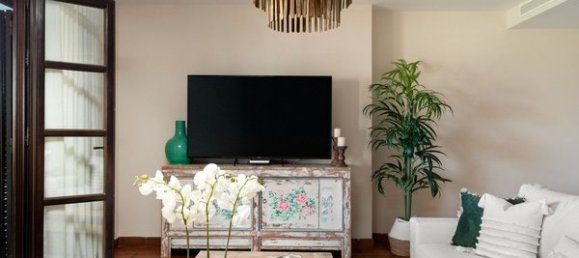 4 غرف نوم منزل في Cadiz, Spain رقم 26970 15