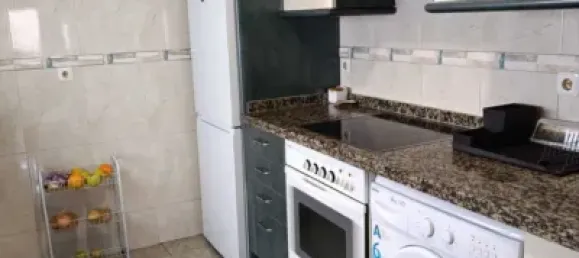 Apartamento de 2 dormitorios en Gijón, Spain No. 167894 5