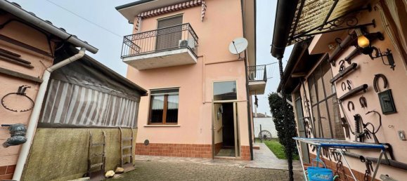 Villa de 2 dormitorios en Mortara, Italy No. 312333 27