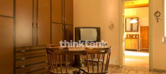 6 rooms Apartment in Belpasso, Italy No. 299565 4