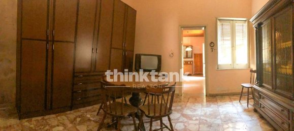 6 rooms Apartment in Belpasso, Italy No. 299565 5