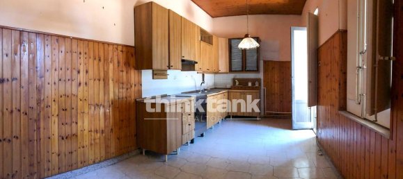 6 rooms Apartment in Belpasso, Italy No. 299565 7