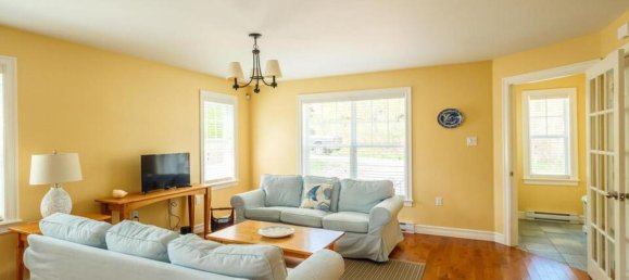 6 bedrooms House in Chester, Canada No. 577 8