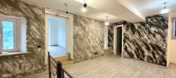 4 bedrooms Apartment in Genazzano, Italy No. 316685 2