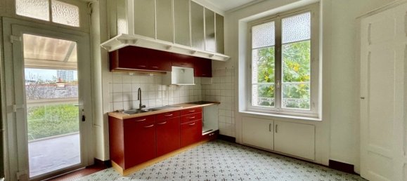 4 bedrooms Villa in Rennes, France No. 192300 5