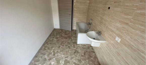 Квартира с 4 комнатами в Комо, Италия № 333695 16