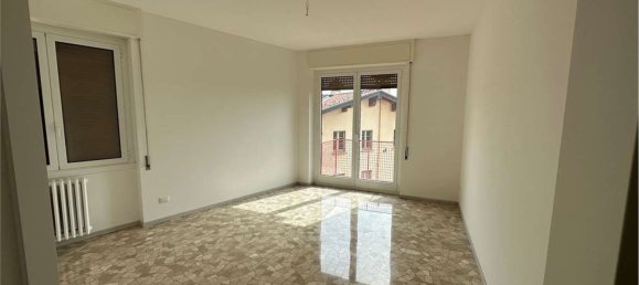 Квартира с 4 комнатами в Комо, Италия № 333695 2