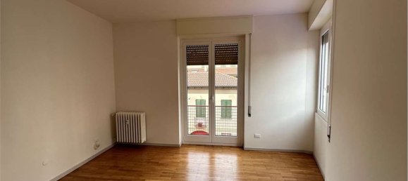 Квартира с 4 комнатами в Комо, Италия № 333695 7