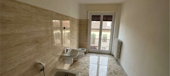 Квартира с 4 комнатами в Комо, Италия № 333695 15