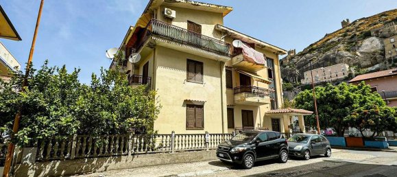 Вилла с 12 комнатами в Амантеа, Италия № 111671 10