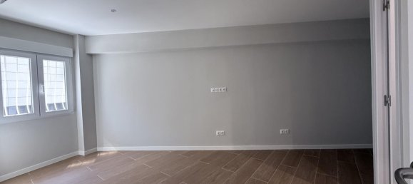 Apartamento de 2 dormitorios en Madrid, Spain No. 166563 10