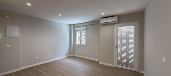 Apartamento de 2 dormitorios en Madrid, Spain No. 166563 13