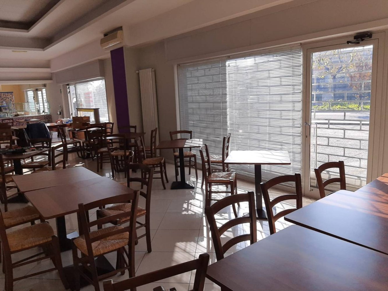 Коммерческая недвижимость с 5 комнатами в Стеццано, Италия № 135290