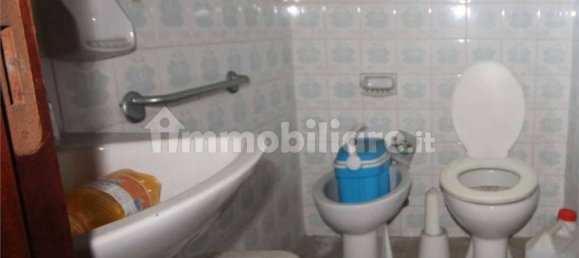 Коммерческая недвижимость с 3 комнатами в Сенигаллия, Италия № 257564 7