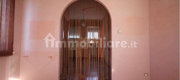 Коммерческая недвижимость с 3 комнатами в Сенигаллия, Италия № 257564 3