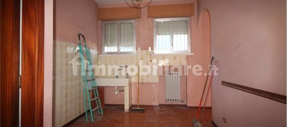 Коммерческая недвижимость с 3 комнатами в Сенигаллия, Италия № 257564 4