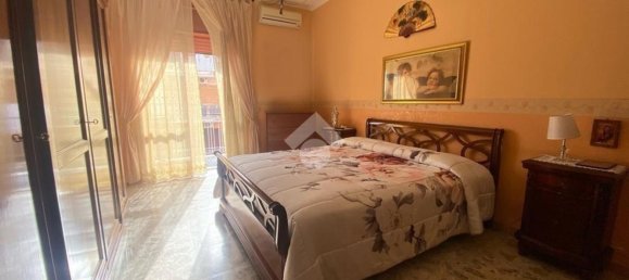 3-salle Appartement à Casoria, Italy No. 172640 7