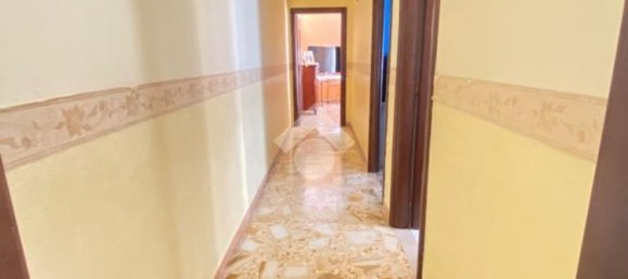 3-salle Appartement à Casoria, Italy No. 172640 9