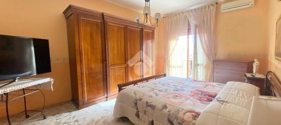 3-salle Appartement à Casoria, Italy No. 172640 6