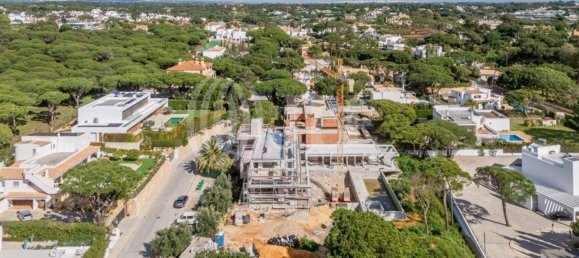 6 Schlafzimmer Haus in Almancil, Portugal, Nr. 137890 11