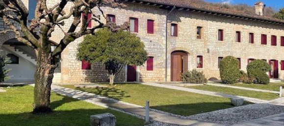 5 rooms Apartment in Pordenone, Italy No. 33172 3