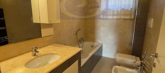 5 rooms Apartment in Pordenone, Italy No. 33172 7