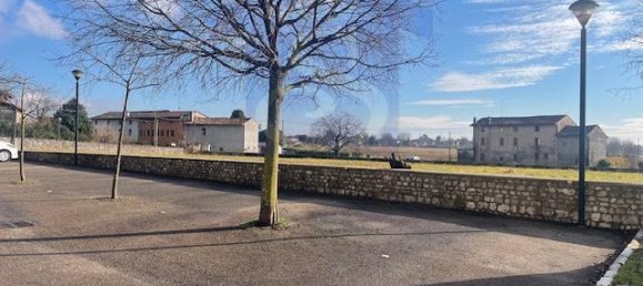 5 rooms Apartment in Pordenone, Italy No. 33172 13