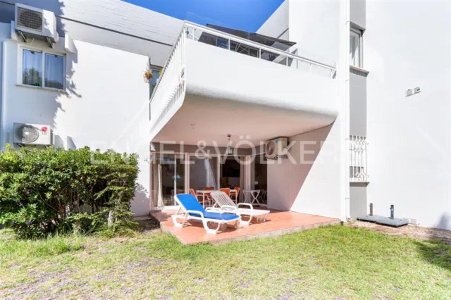 2 bedrooms Apartment in Quarteira, Portugal No. 246739