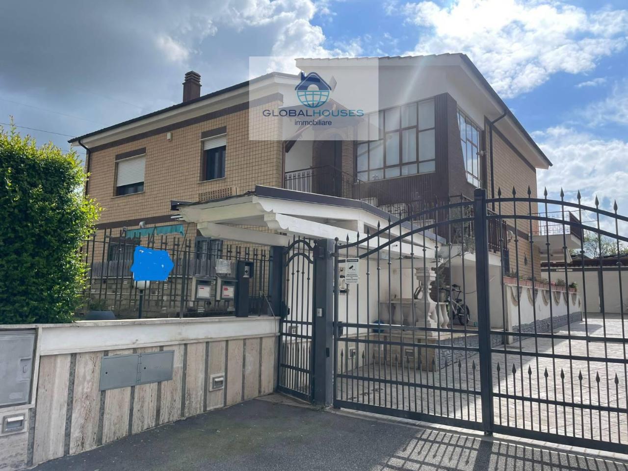 3 rooms Apartment in Anguillara Sabazia, Italy No. 19266