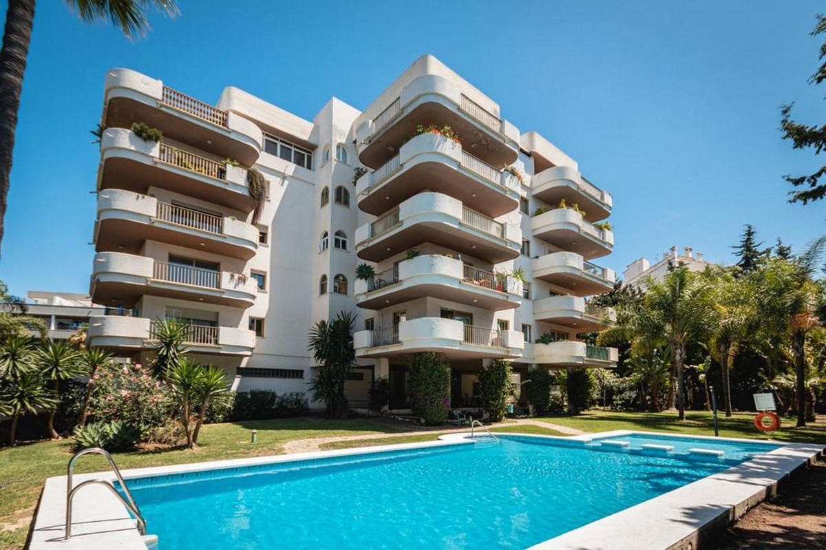 2 bedrooms Apartment in Marbella, Spain No. 177852