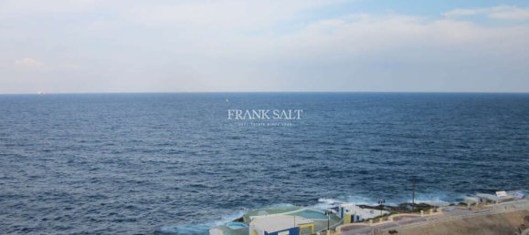 Apartamento de 3 dormitorios en Sliema, Malta No. 8450 3