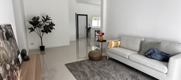 3 dormitorios villa en venta en Pattaya, Chonburi, Eastern Thailand, Thailand № 33576 10