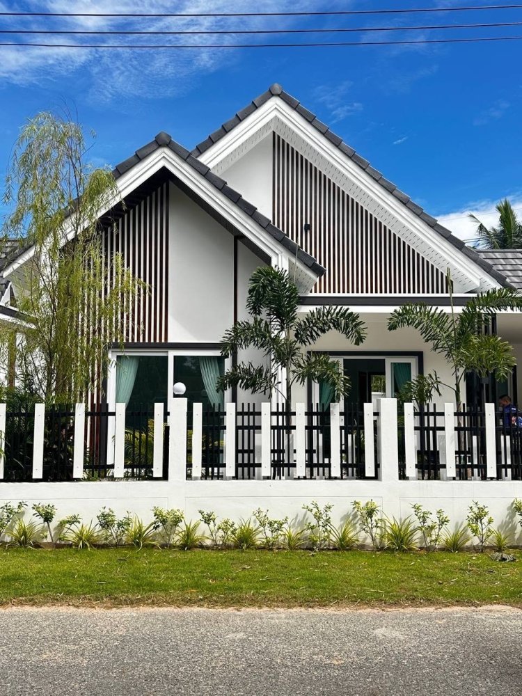 3 bedrooms Villa in Pattaya, Thailand No. 33576