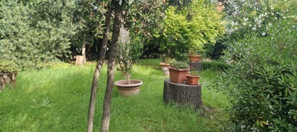 8 rooms Villa in Carrara, Italy No. 155975 2