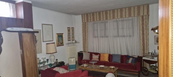 8 rooms Villa in Carrara, Italy No. 155975 5