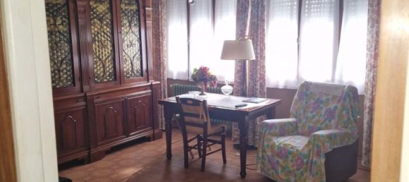 8 rooms Villa in Carrara, Italy No. 155975 11