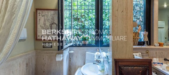 5 bedrooms Apartment in Rome, Italy No. 399171 10