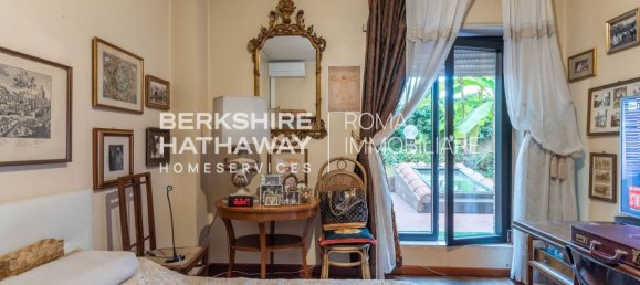 5 bedrooms Apartment in Rome, Italy No. 399171 4