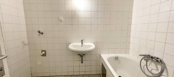 3-salle Appartement à Simmering, Austria No. 65666 12